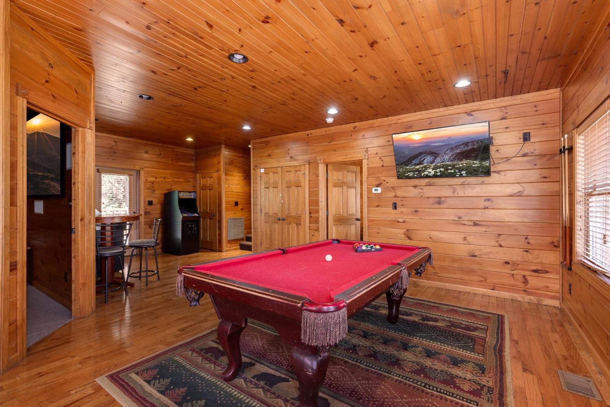 The Great Escape Ii, 5 Bedrooms, Sleeps 17, Game Room, Pool Access, Theater Gatlinburg Dış mekan fotoğraf